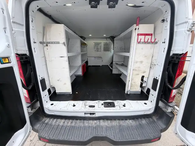 2016 Ford Transit 250 Crago Van - Photo 8