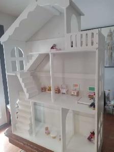 Beautiful Doll House