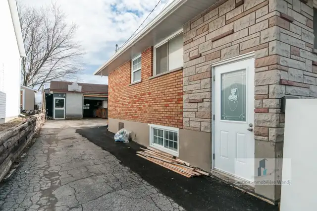 Apartement à Louer - 9 rue Donald Saint-Jacques #2 - Photo 3