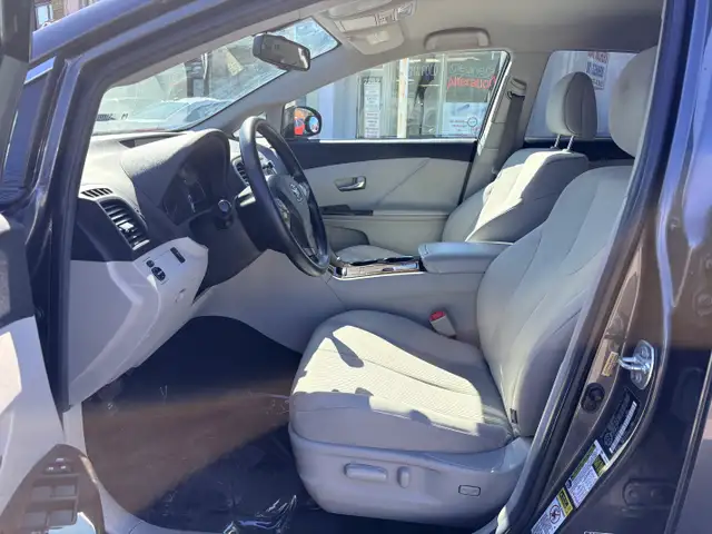2011 Toyota Venza Base AWD 2.7L Carfax Clean Certified - Photo 11