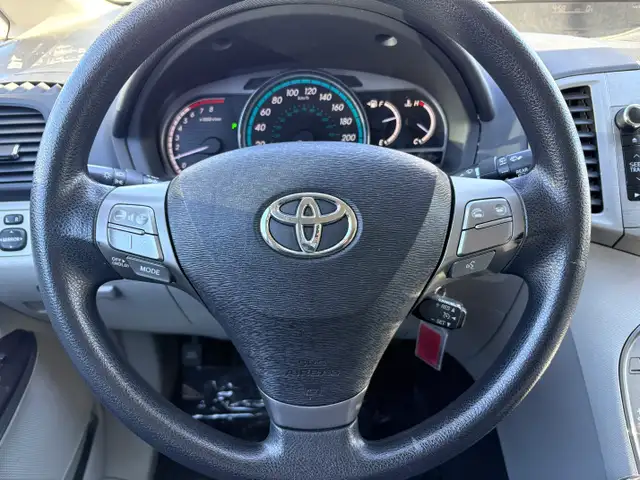 2011 Toyota Venza Base AWD 2.7L Carfax Clean Certified - Photo 21