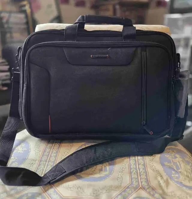 EMPSIGN Stylish Laptop Bag..