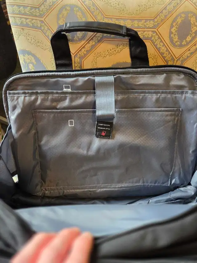 EMPSIGN Stylish Laptop Bag.. - Photo 3