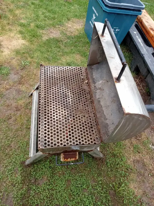 Charcoal Stainless Steel BBQ - Photo 3