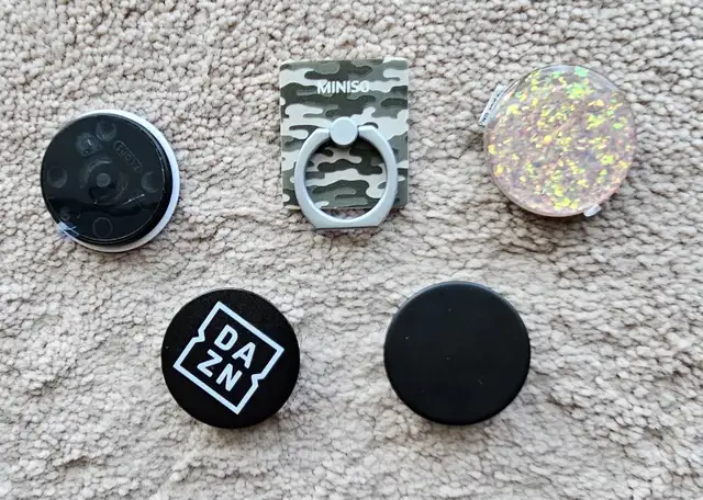 CELLPHONE CASES (PIXEL AND SAMSUNG) OR SOCKET OR RING - Photo 2