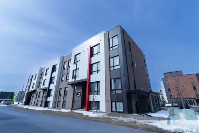 Apartement à Louer - 105 Rue Marguerite Maillé #201 - Photo 2