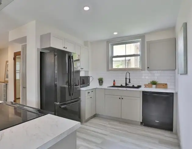 UTILITIES INCLUDED. 3 Bedroom 1 Bath For Rent Downtown Kitchener - Photo 3