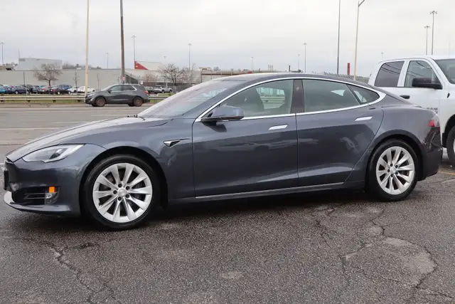 2020 Tesla Model S - Photo 3