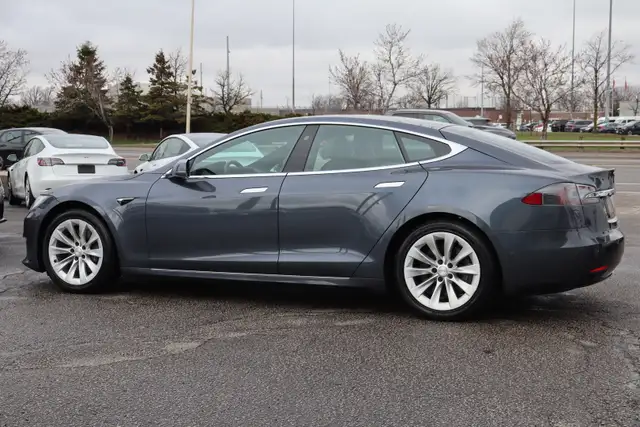 2020 Tesla Model S - Photo 5