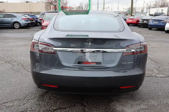 2020 Tesla Model S - Photo 6