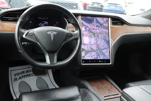 2020 Tesla Model S - Photo 9