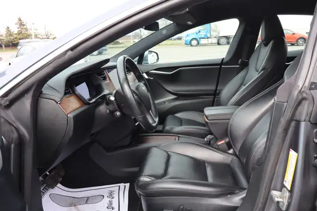 2020 Tesla Model S - Photo 13
