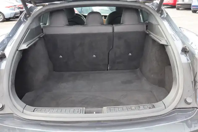 2020 Tesla Model S - Photo 26