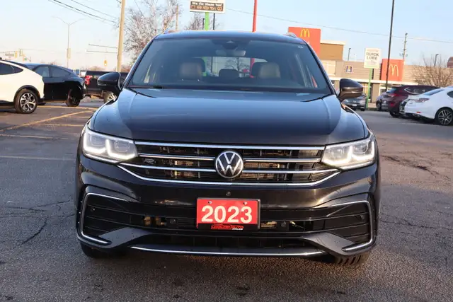 2023 Volkswagen Tiguan - Photo 2