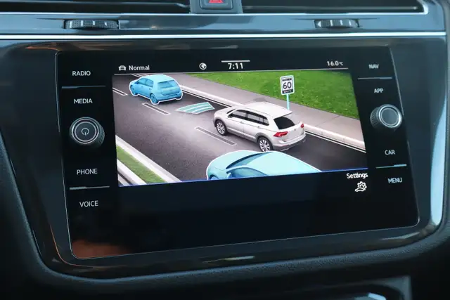 2023 Volkswagen Tiguan - Photo 23