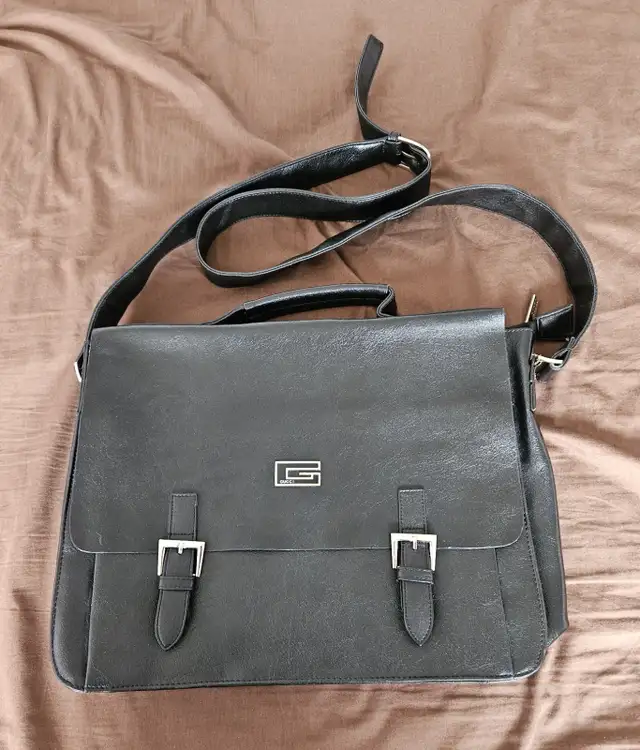 GUCCI BLACK LEATHER BAG - Photo 2
