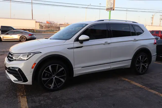 2022 Volkswagen Tiguan - Photo 3
