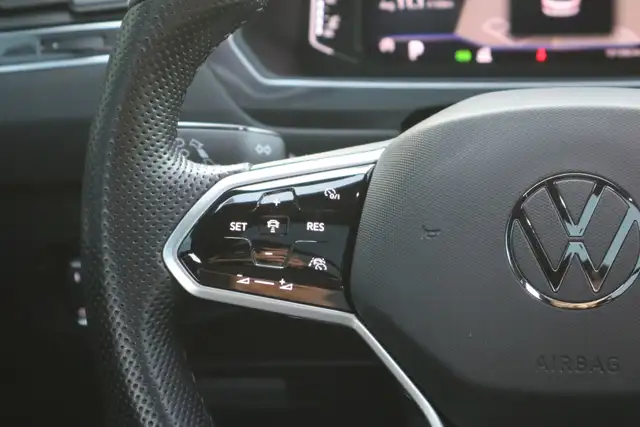 2022 Volkswagen Tiguan - Photo 12