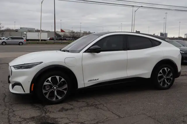 2022 Ford Mustang Mach-E - Photo 3