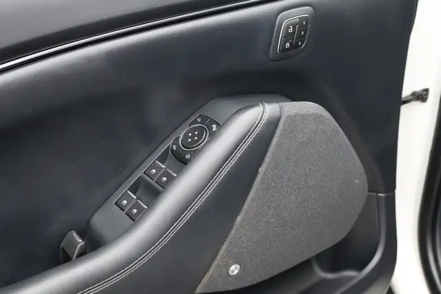 2022 Ford Mustang Mach-E - Photo 16