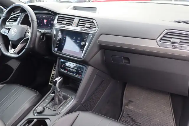 2022 Volkswagen Tiguan - Photo 12