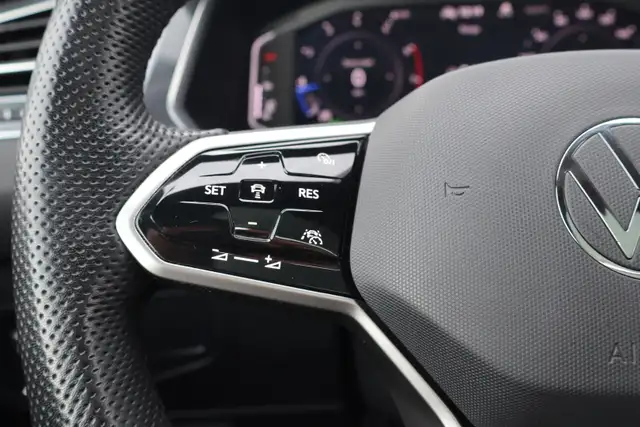 2022 Volkswagen Tiguan - Photo 18