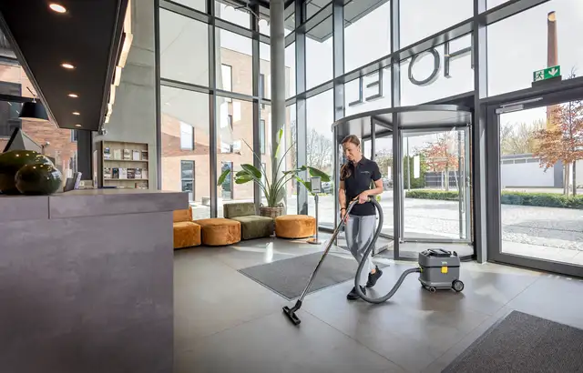 Karcher T15/1 BP Battery-Powered Dry Commercial Canister Vacuum - Photo 7