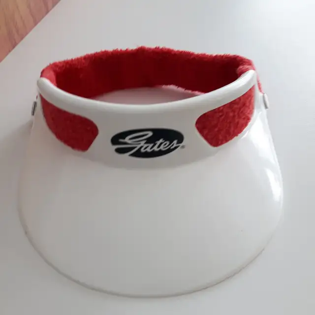 3 CASQUETTES NEUVES GOLF, 22'TOUR TETE AJUSTABLE: $5.00 CHACUNE - Photo 2