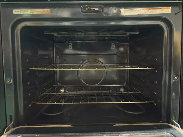 Whirlpool Stainless Steel Slide In Stove (S4179) $428 - Photo 4