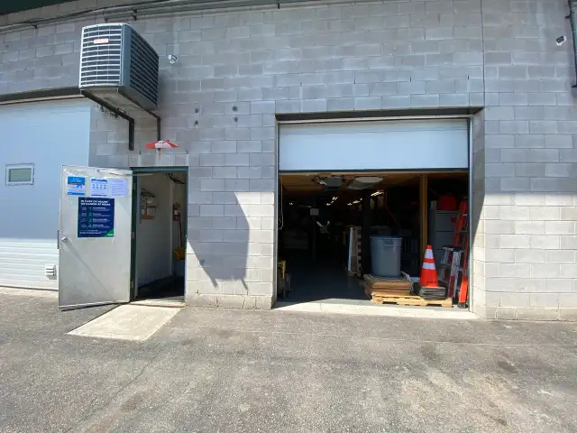 Warehouse with 2 offices upstairs  Prime Location Brantford