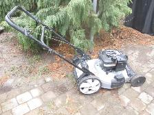 22 INCH CANADIANA 6.75 H/P BRIGGS ENGINE PUSH MOWER AUTO START