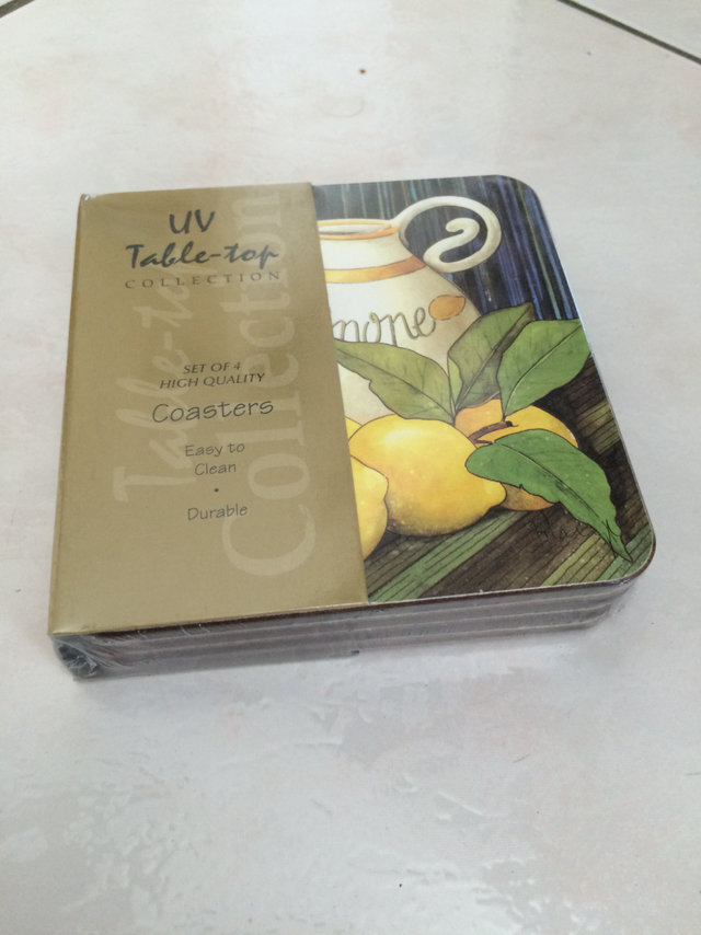 4 SOUS-VERRES NEUFS TABLE-TOP SCELLÉS DANS BOITE CADEAU: $10.00 - Photo 2