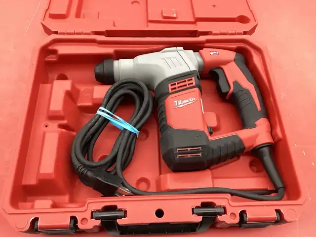 hammer drill Milwaukee filaire