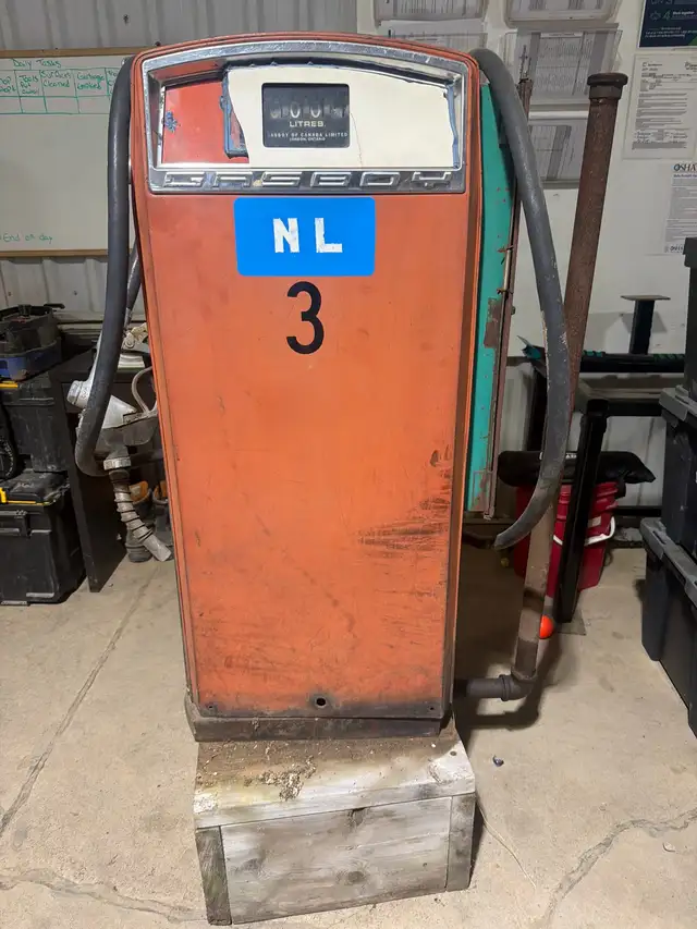 Vintage Gasboy Fuel Pump - Photo 2