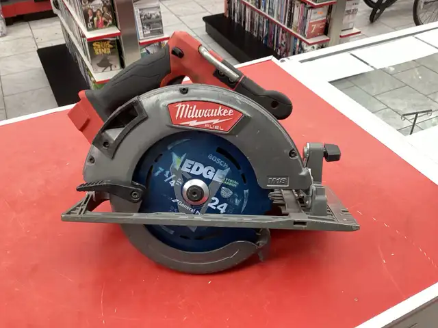 scie ronde Milwaukee outil seulement