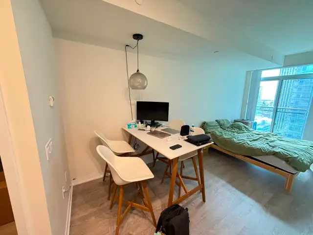 Adelaide and John Luxury Studio Condo for Rent at Downtown TRT - Photo 4