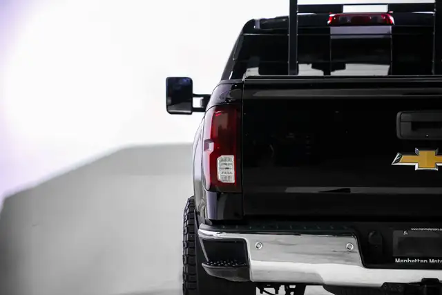 2017 Chevrolet Silverado 1500 LTZ 5.3L V8 4X4 CREW CAB|NOACCIDEN - Photo 9