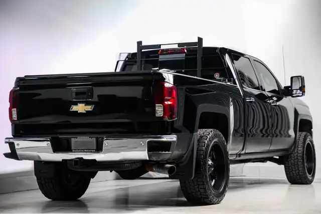 2017 Chevrolet Silverado 1500 LTZ 5.3L V8 4X4 CREW CAB|NOACCIDEN - Photo 12