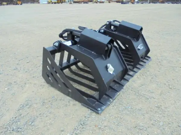 72" Skid Steer Grapple Bucket – Strong Build - Photo 4