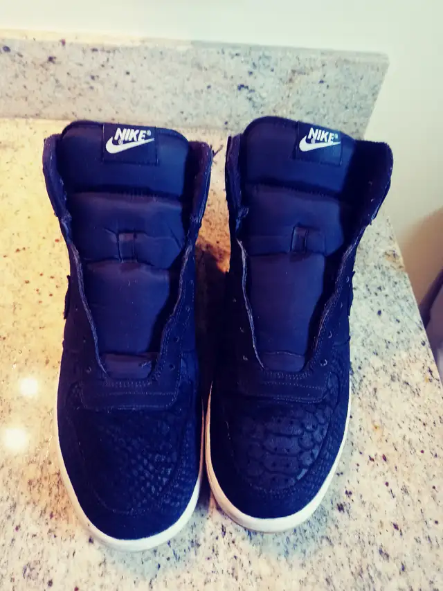 Nike Big High Llux Sized 12 Black 854165-001