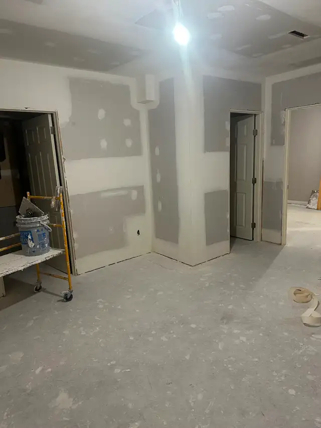 Drywall, Taping, Texturing and painting - Photo 4