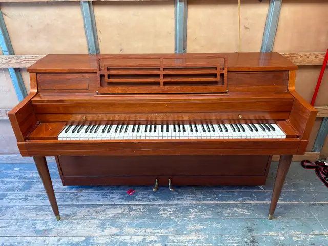 STRONG ALBERTA MOVING CO// 30% OFF APRIL SERVICE - Photo 10