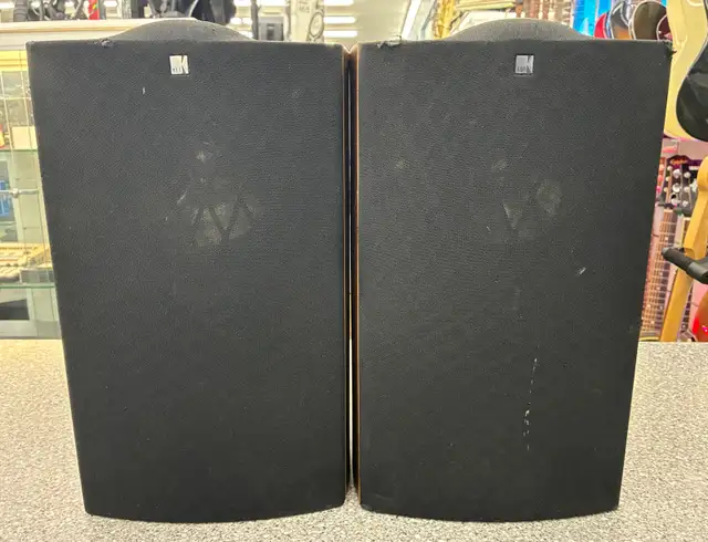 Kef IQ3 SPF 3500 Bookshelf Speakers