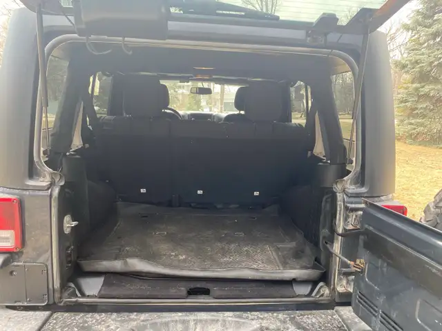 2018 Jeep Wrangler Willys - Photo 7