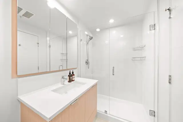 515 - 2188 Madison Avenue, Burnaby, British Columbia - Photo 7