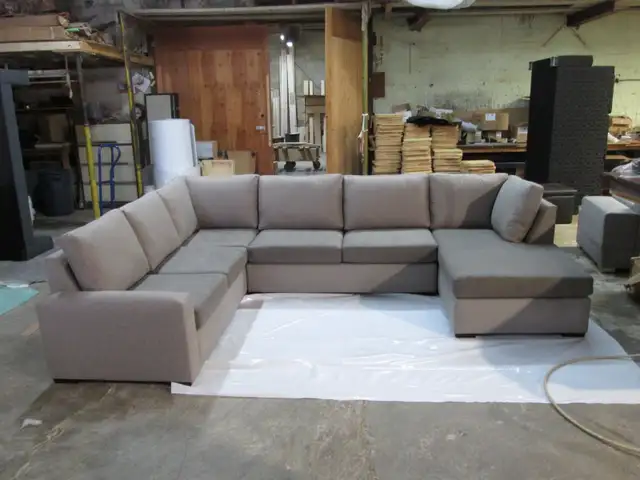 sofa sur mesure fait ici a Montréal Nord - Photo 3