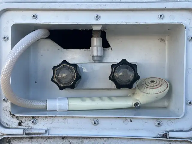 2012 Coachmen Chaparral 30RLS, SPACIOUS, COUPLES UNIT - Photo 14