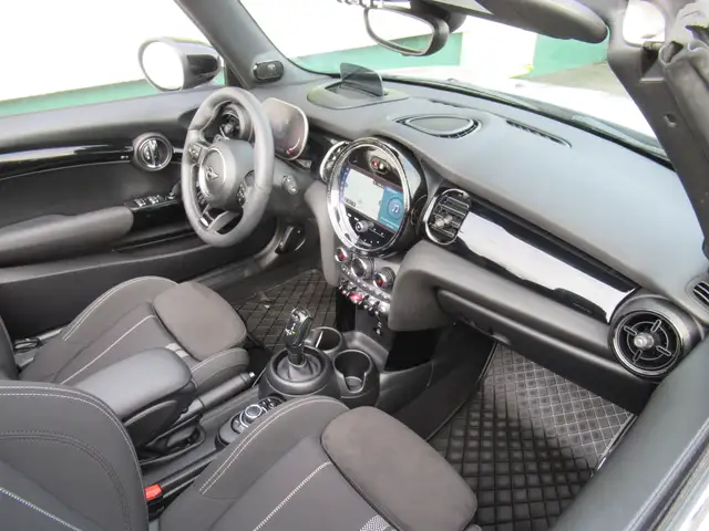 2023 MINI Convertible John Cooper Works SUPER RARE IN SUPER S - Photo 15