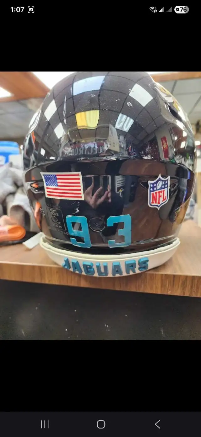 Jacksonville Jaguars Helmet - Photo 3