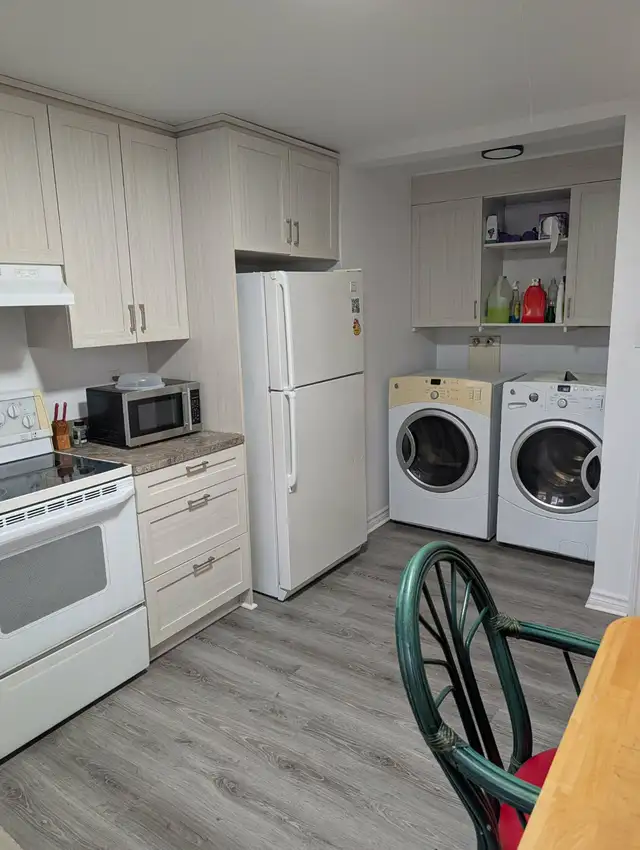 3 1/2 - Demi sous-sol - 995$ internet - Photo 2